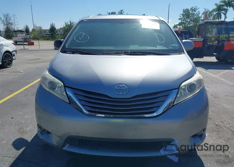 2015 Toyota Sienna Xle from USA, damaged, VIN 5TDYK3DC3FS631916